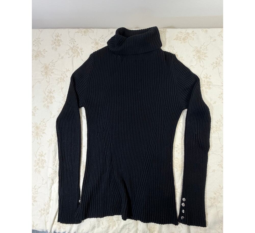 Philomena Petti New York Women's M Black Ribbed Turtleneck Sweater Button Cuffs